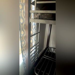 QUEEN SIZED BUNKED BEDS